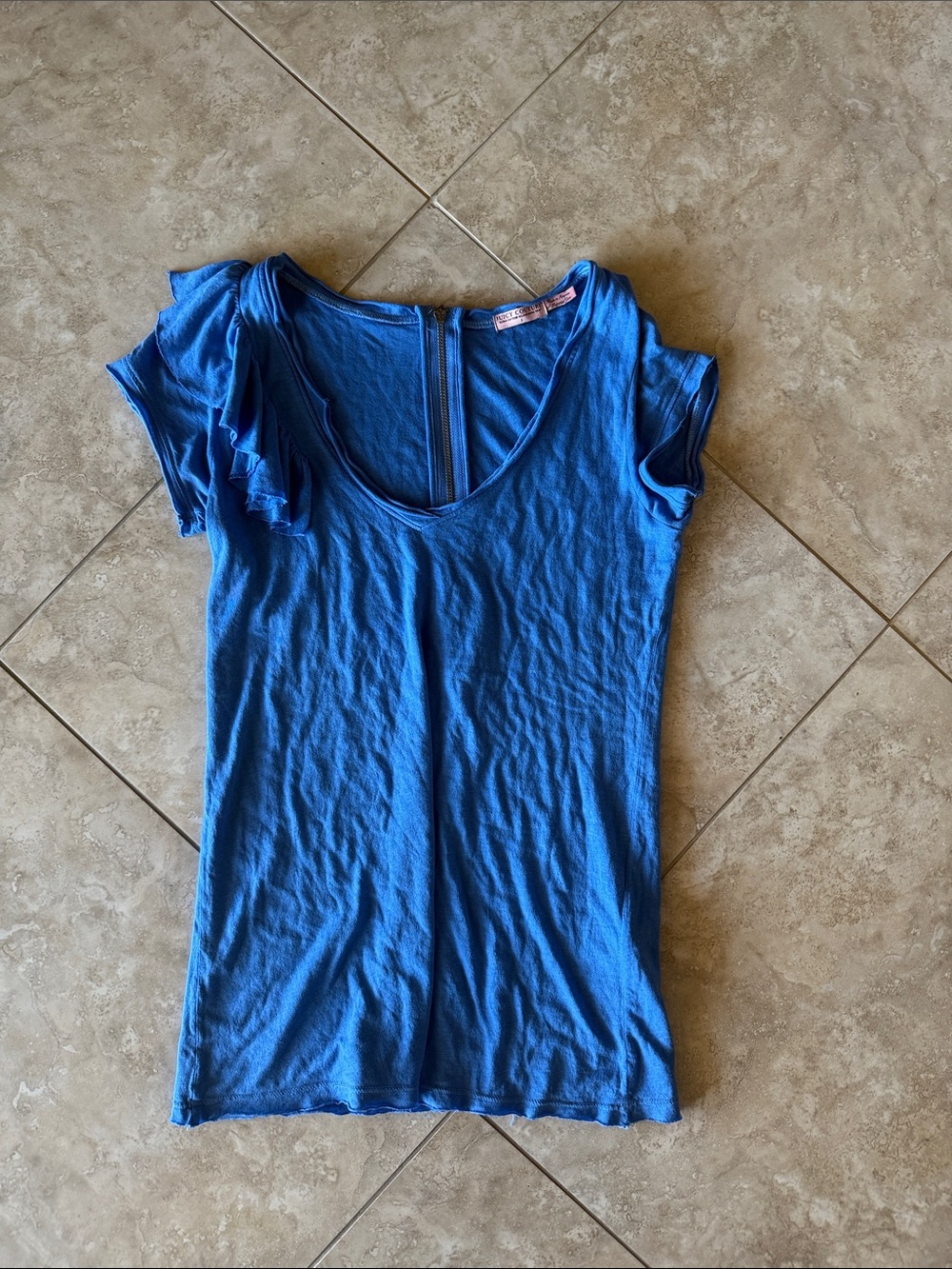 Juicy Couture Women’s Blue Scoop Neck Ruffle Short Sleeve Top, Small